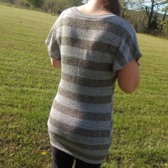 Daytrip Gray Striped Sparkly Gold Sweater Tunic - Picture 5 of 8